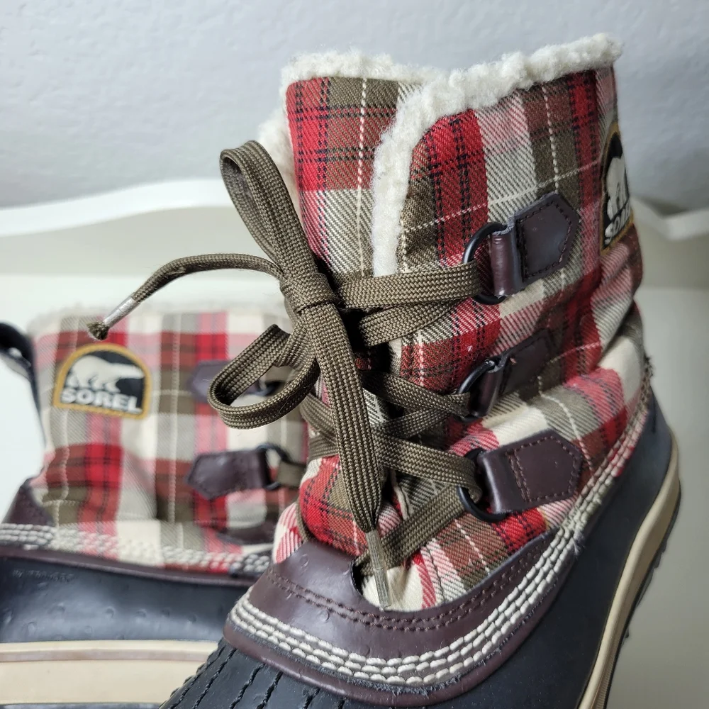 Sorel Snow Boot Plaid with Sherpa Lining, Waterproof Heel Boots, 8
